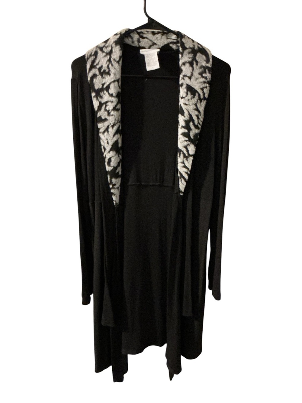🙋🏻♀️Soft Surroundings Black Cardigan with Patterned Removable Collar